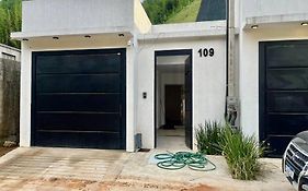 Casa nova em Santanésia, Piraí